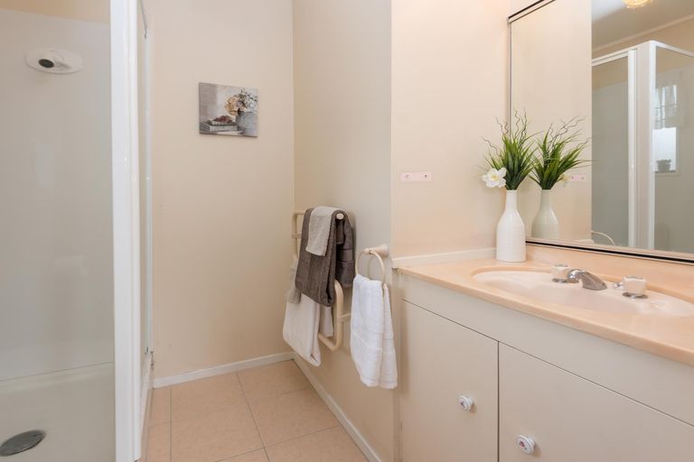 Photo of property in 2/2 Channing Crescent, Botany Downs, Auckland, 2010