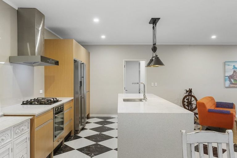 Photo of property in 337a Clarks Beach Road, Clarks Beach, Pukekohe, 2679