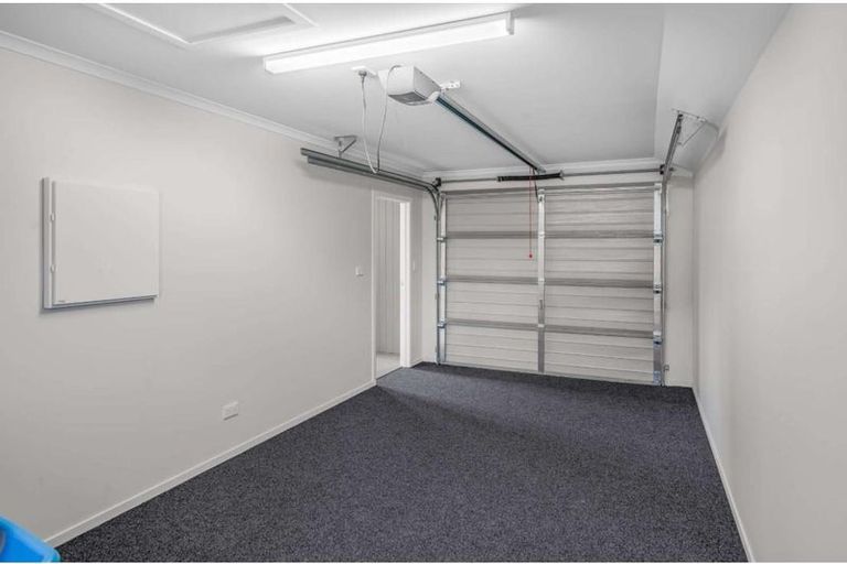 Photo of property in 75 Waruhia Crescent, Rototuna North, 3281