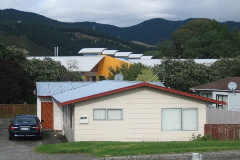 Photo of property in 21 Parakai Street, Paraparaumu, 5032