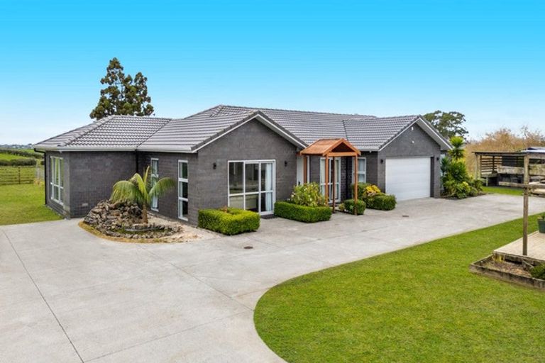 Photo of property in 130 Irwin Road, Kingseat, Pukekohe, 2679