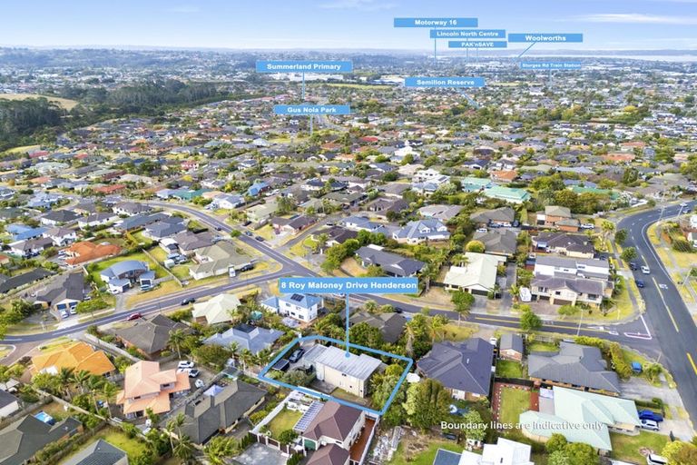 Photo of property in 8 Roy Maloney Drive, Henderson, Auckland, 0612