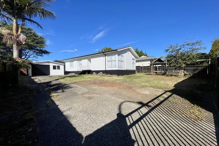 Photo of property in 4 Smedley Street, Manurewa, Auckland, 2102