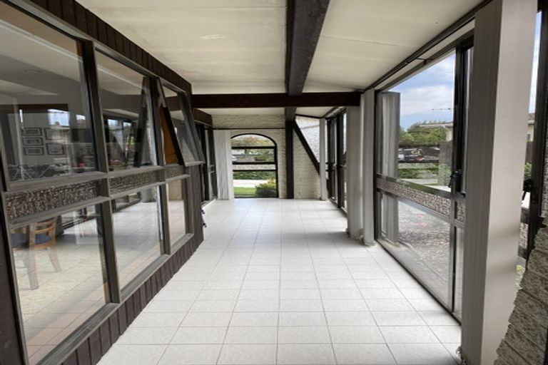 Photo of property in 18 Omega Place, Casebrook, Christchurch, 8051