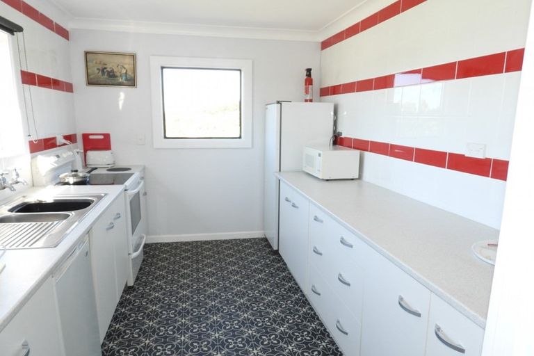 Photo of property in 151 Awamoa Road, Holmes Hill, Oamaru, 9492