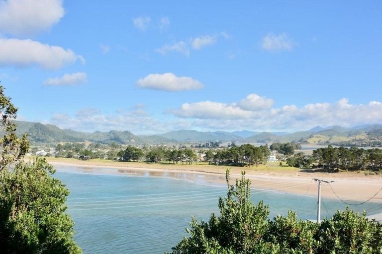Photo of property in 20 Tairua Terrace, Tairua, 3508