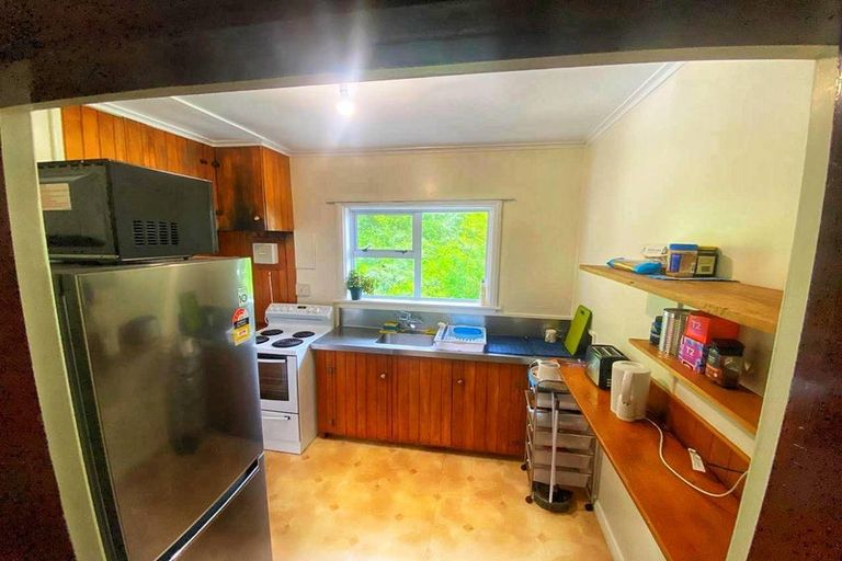 Photo of property in 2/72b Ira Street, Miramar, Wellington, 6022