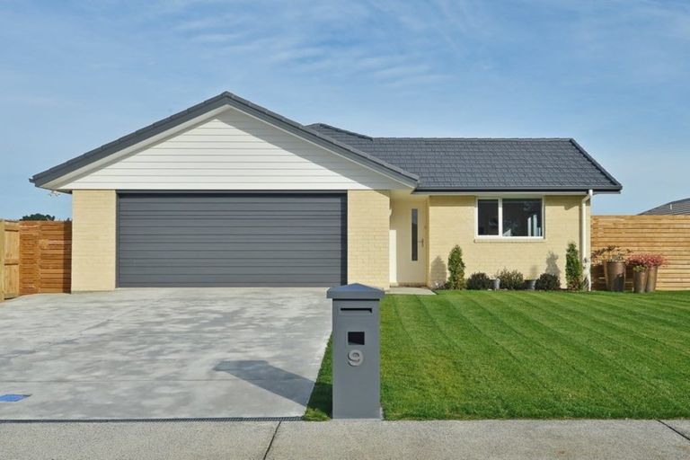 Photo of property in 9 Maple Grove, Solway, Masterton, 5810
