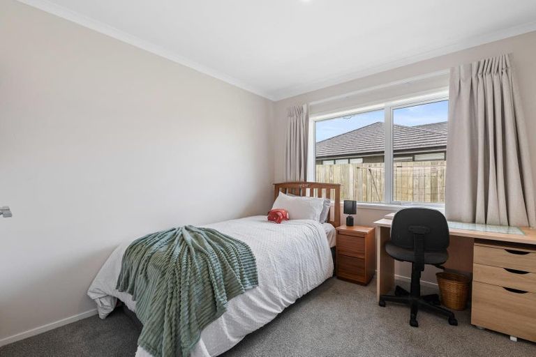 Photo of property in 12 Whatumairangi Way, Owhata, Rotorua, 3010