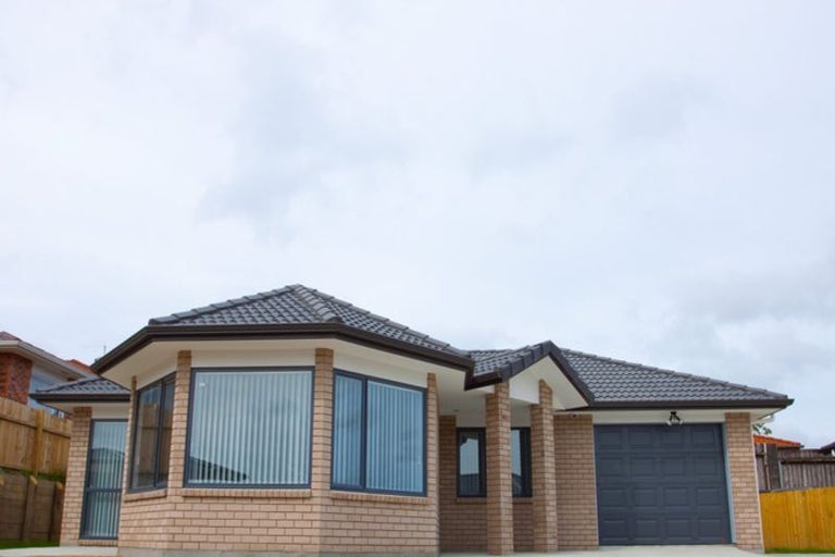 Photo of property in 33 Edgewood Way, Henderson, Auckland, 0612