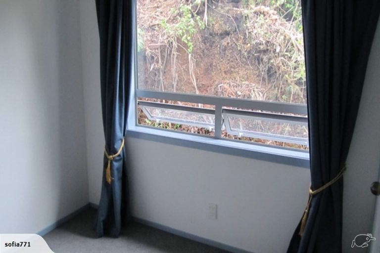 Photo of property in 312 Forest Hill Road, Waiatarua, Auckland, 0612