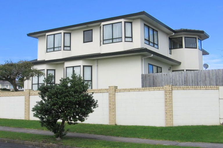 Photo of property in 2 Hinckley Court, Dannemora, Auckland, 2016
