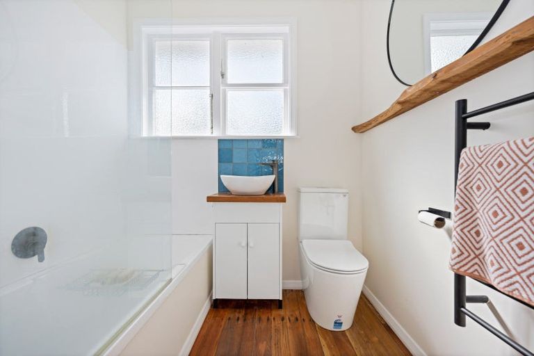 Photo of property in 8 Casey Avenue, Fairfield, Hamilton, 3214