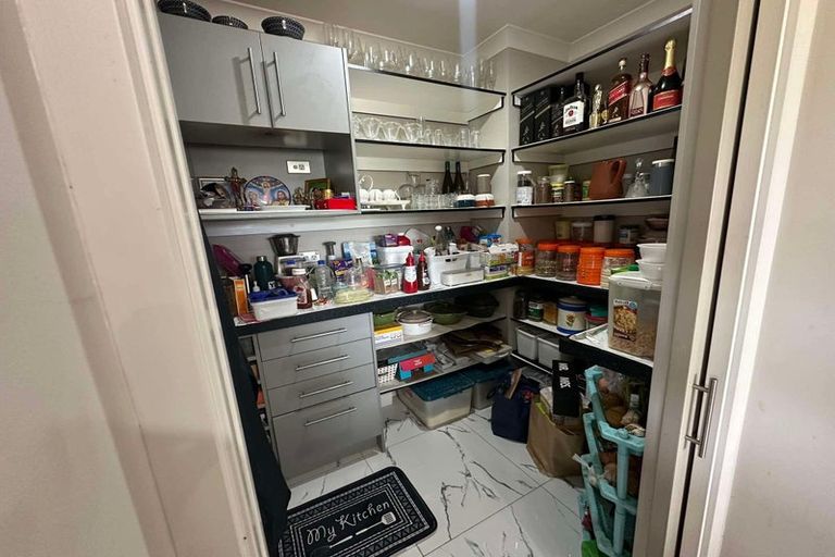 Photo of property in 89 Te Puia Drive, Aotea, Porirua, 5024