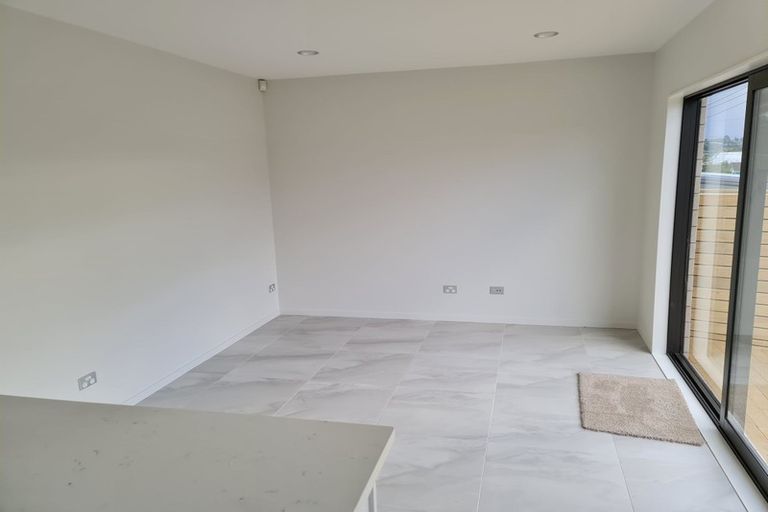 Photo of property in 12 Tekapo Rise, Fairview Heights, Auckland, 0632