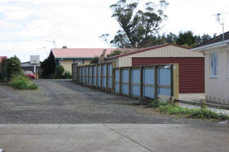 Photo of property in 30 Takiroa Street, Urenui, 4375