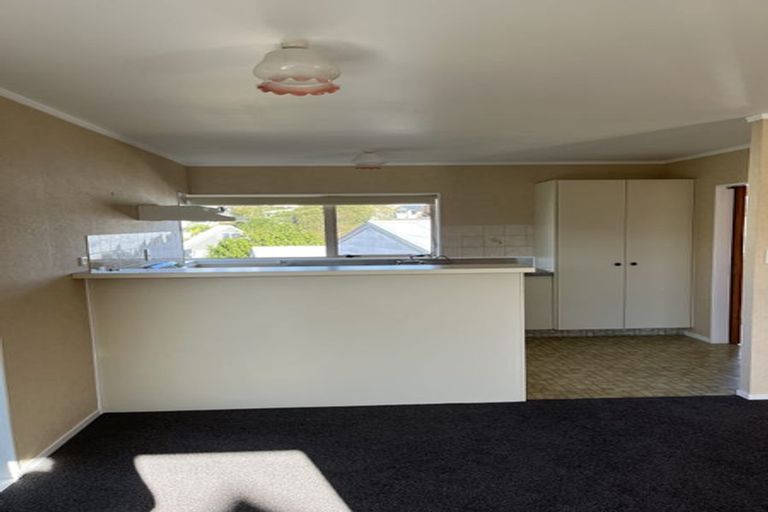 Photo of property in 7b Portland Street, Welcome Bay, Tauranga, 3112