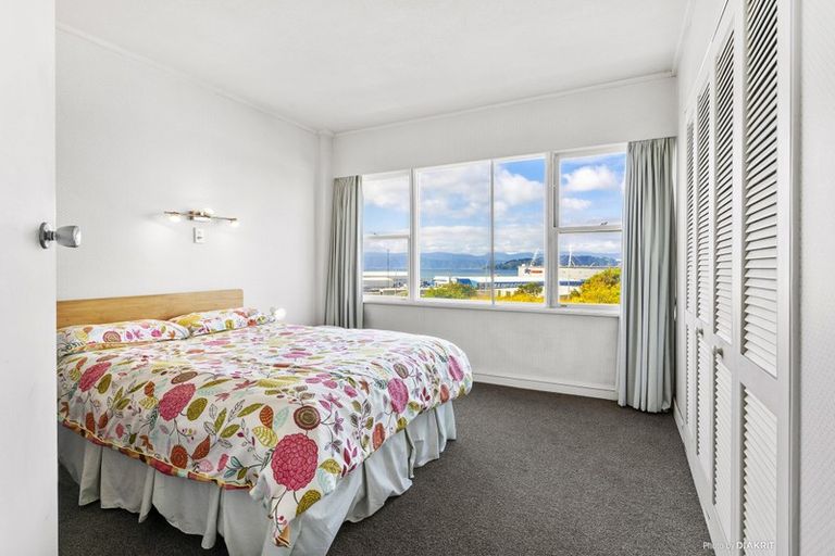 Photo of property in Newman Court Apartments, 2 Newman Terrace, Thorndon, Wellington, 6011