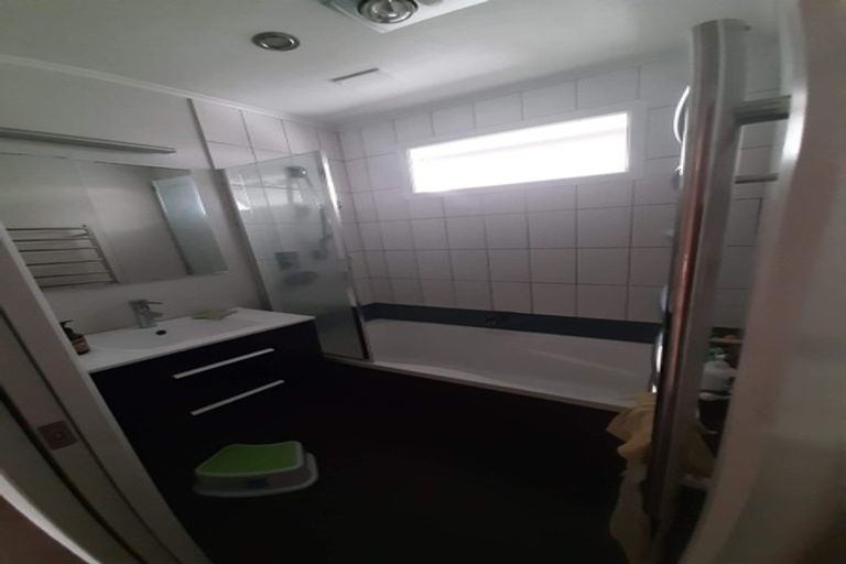 Photo of property in 26 Boundary Road, Opaheke, Papakura, 2113