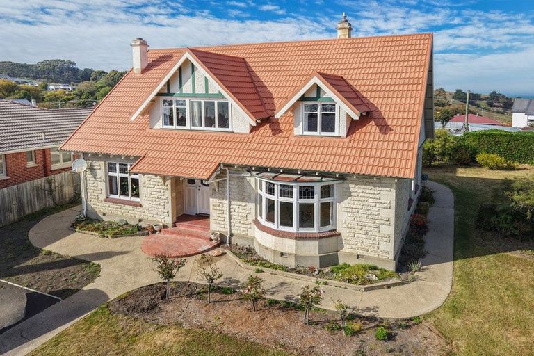 Photo of property in 76 Wharfe Street, South Hill, Oamaru, 9400