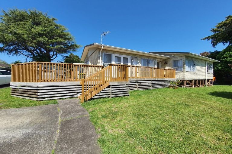 Photo of property in 20 Burbank Avenue, Manurewa, Auckland, 2102