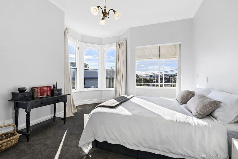 Photo of property in 19 Brougham Street, Mount Victoria, Wellington, 6011