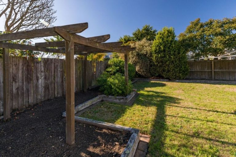 Photo of property in 33 Chartwell Street, Burwood, Christchurch, 8083