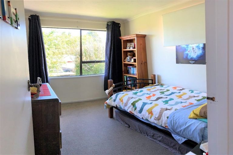 Photo of property in 405 Avonhead Road, Avonhead, Christchurch, 8042