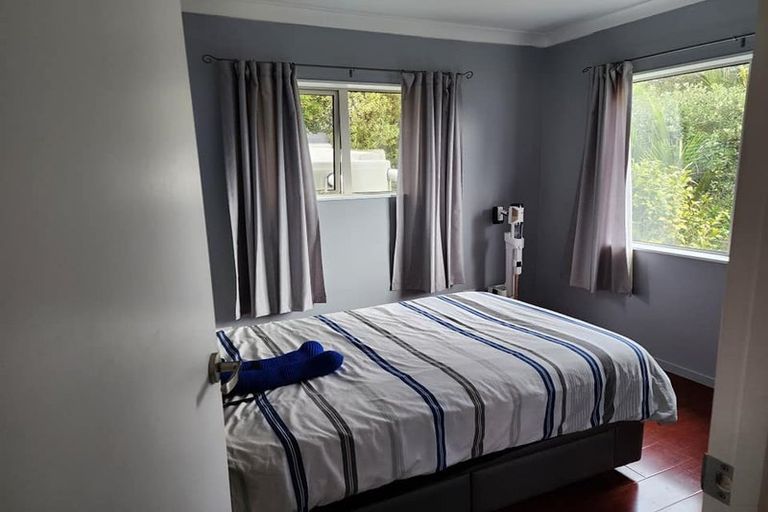 Photo of property in 24 Holt Avenue, Torbay, Auckland, 0630