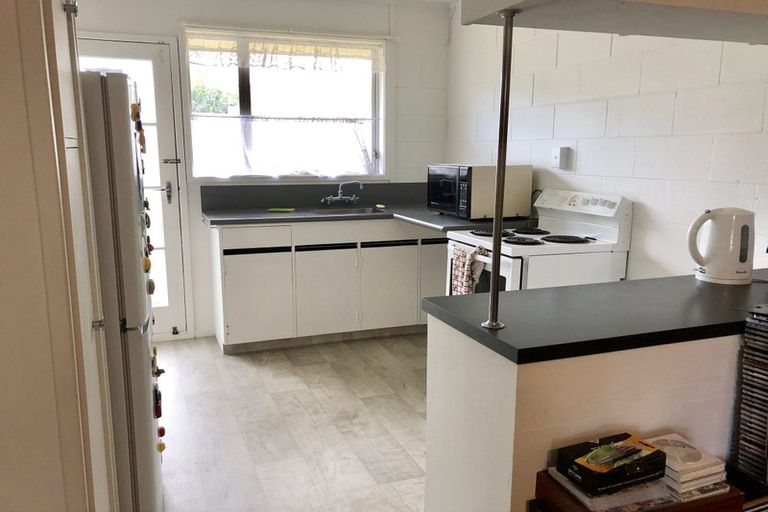 Photo of property in 2/109 Sycamore Drive, Sunnynook, Auckland, 0620