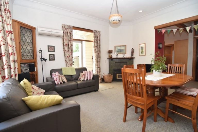 Photo of property in 10 Armstrong Avenue, Carterton, 5713