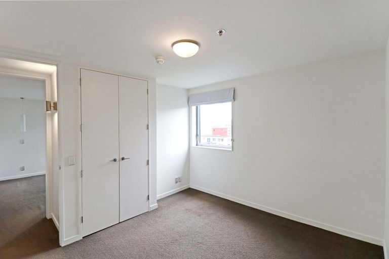 Photo of property in Montreaux Apartments, 9d/164 The Terrace, Wellington Central, Wellington, 6011