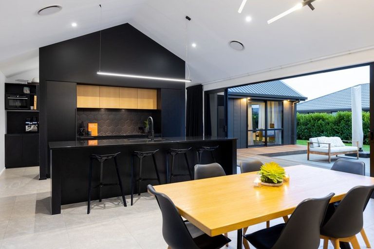 Photo of property in 212 Taylor Pass Road, Witherlea, Blenheim, 7201