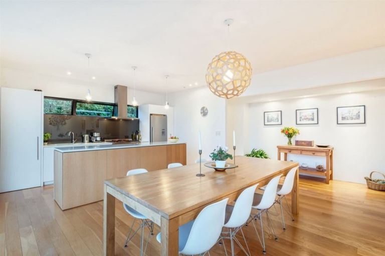 Photo of property in 6 Westwell Road, Belmont, Auckland, 0622