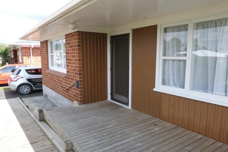 Photo of property in 16 Abel Tasman Avenue, Henderson, Auckland, 0610