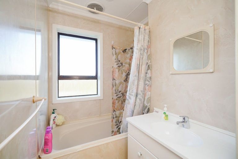 Photo of property in 30 Wicklow Street, Clifton, Invercargill, 9812