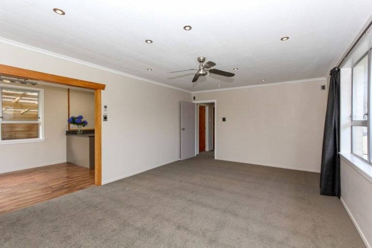 Photo of property in 23 Trafalgar Street, Westown, New Plymouth, 4310