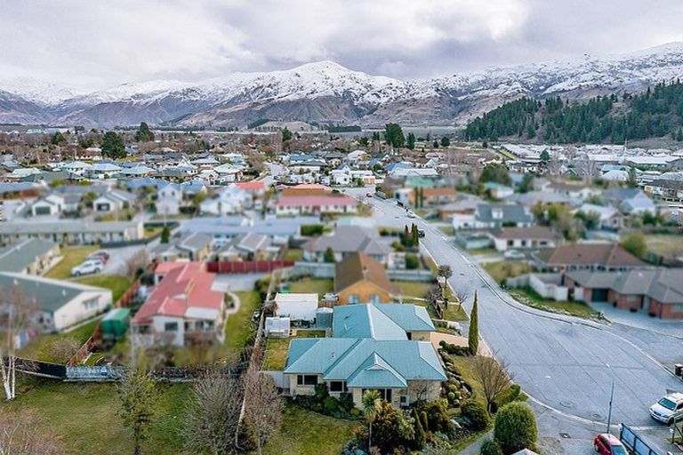 Photo of property in 17 Orchard Place, Cromwell, 9310