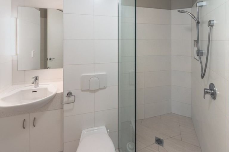 Photo of property in 113a Glenmore Street, Kelburn, Wellington, 6012