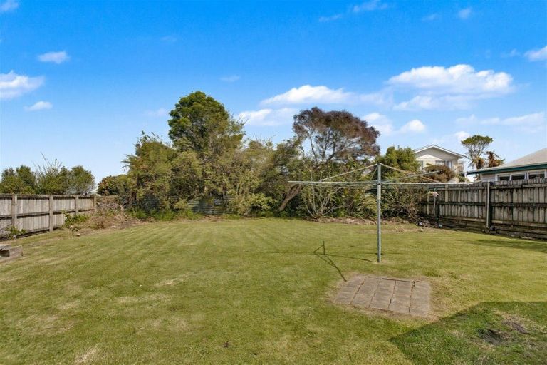 Photo of property in 136 Russell Street, Westport, 7825