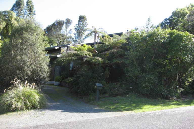 Photo of property in 69 Kaiuru Avenue, Pukawa Bay, Turangi, 3381