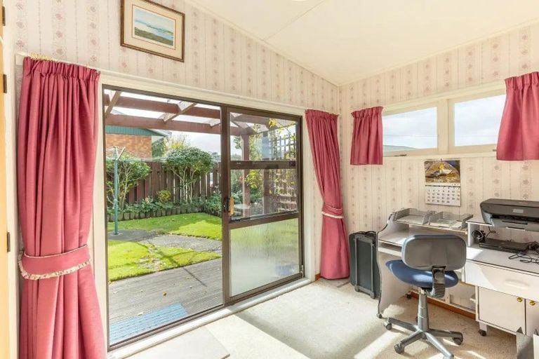 Photo of property in 17 Keir Crescent, Lansdowne, Masterton, 5810