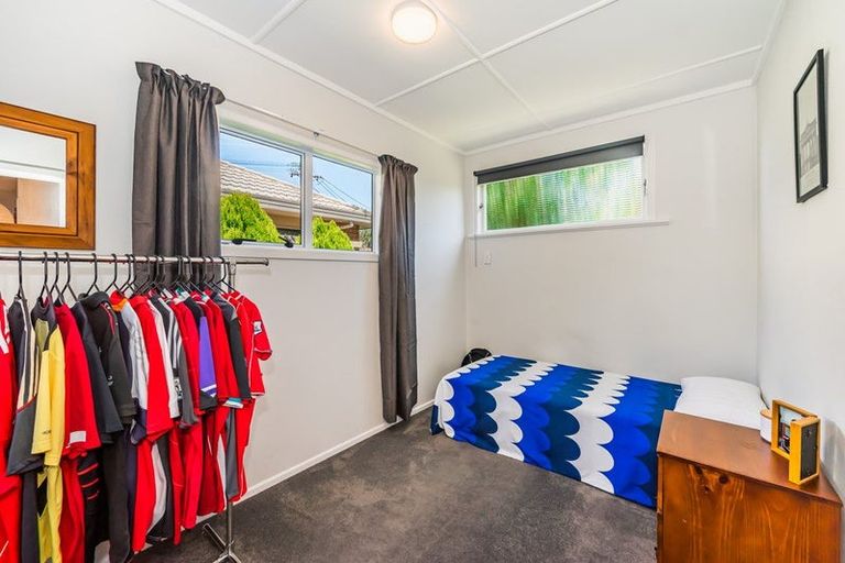 Photo of property in 3 Moa Road, Raumati Beach, Paraparaumu, 5032