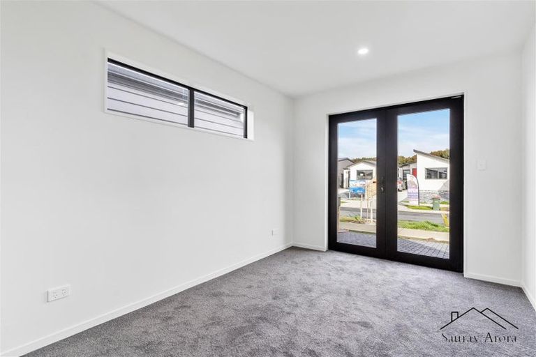 Photo of property in 16 Combat Street, Papakura, 2110