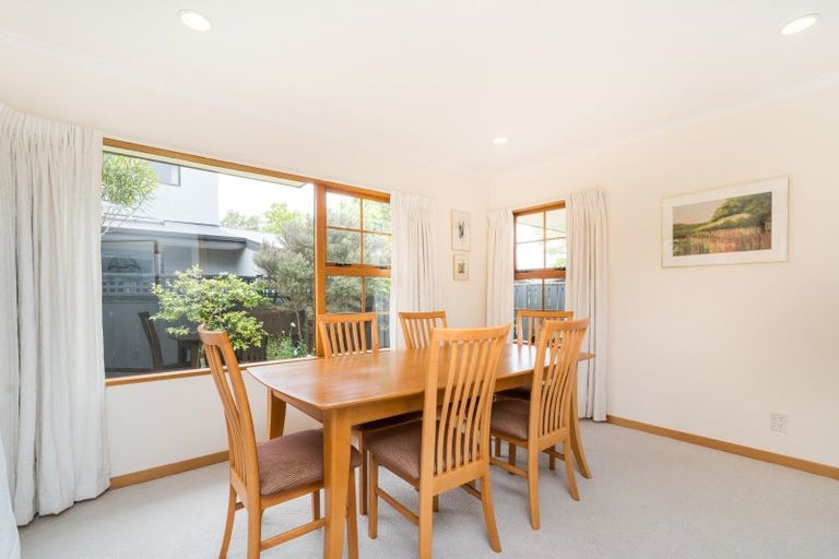 Photo of property in 88 Clifton Terrace, Fitzherbert, Palmerston North, 4410