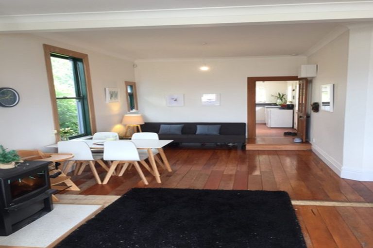 Photo of property in 41 Sutherland Road, Melrose, Wellington, 6023