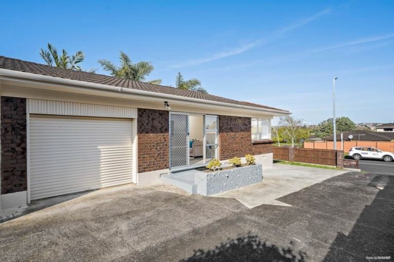 Photo of property in 1/19 Fortunes Road, Half Moon Bay, Auckland, 2012