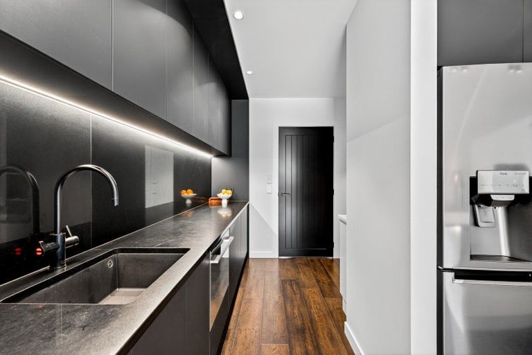 Photo of property in 11 Whangaehu Place, Te Awa, Napier, 4110