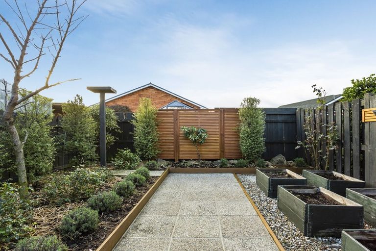 Photo of property in 2 Kent Place, Mosgiel, 9024