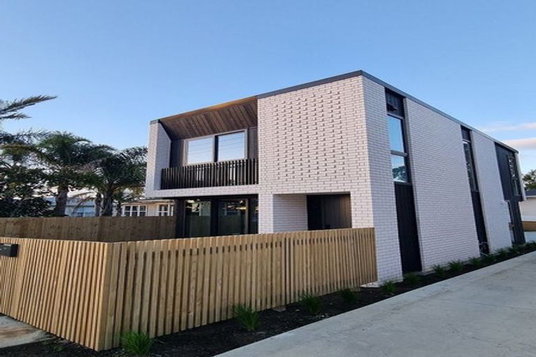 Photo of property in 251 Rangatira Road, Beach Haven, Auckland, 0626